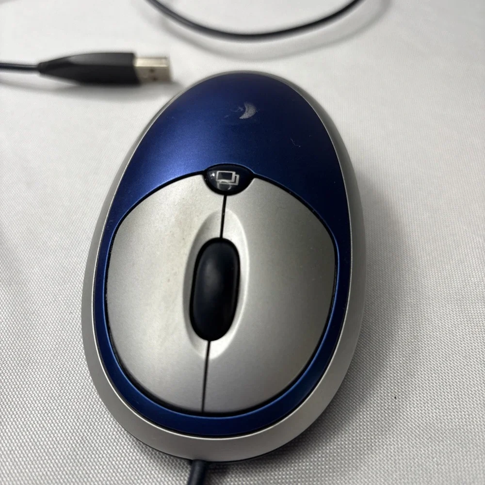 Used Original Logitech Click! Optical‎ Mouse M-BT85 USB